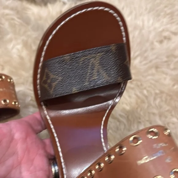 Louis Vuitton Passenger Sandals Sz 37/6.5 - Picture 7 of 13